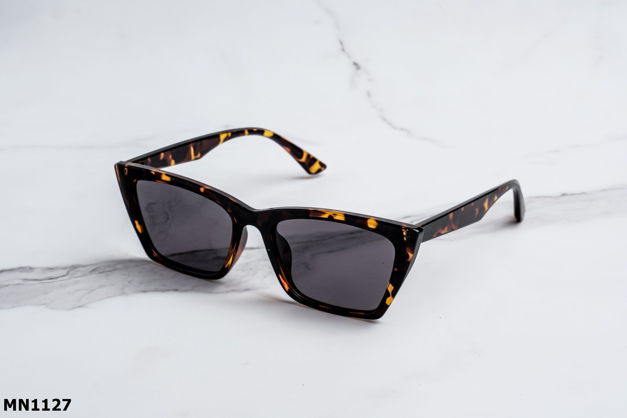  Kính Mát MN1127 