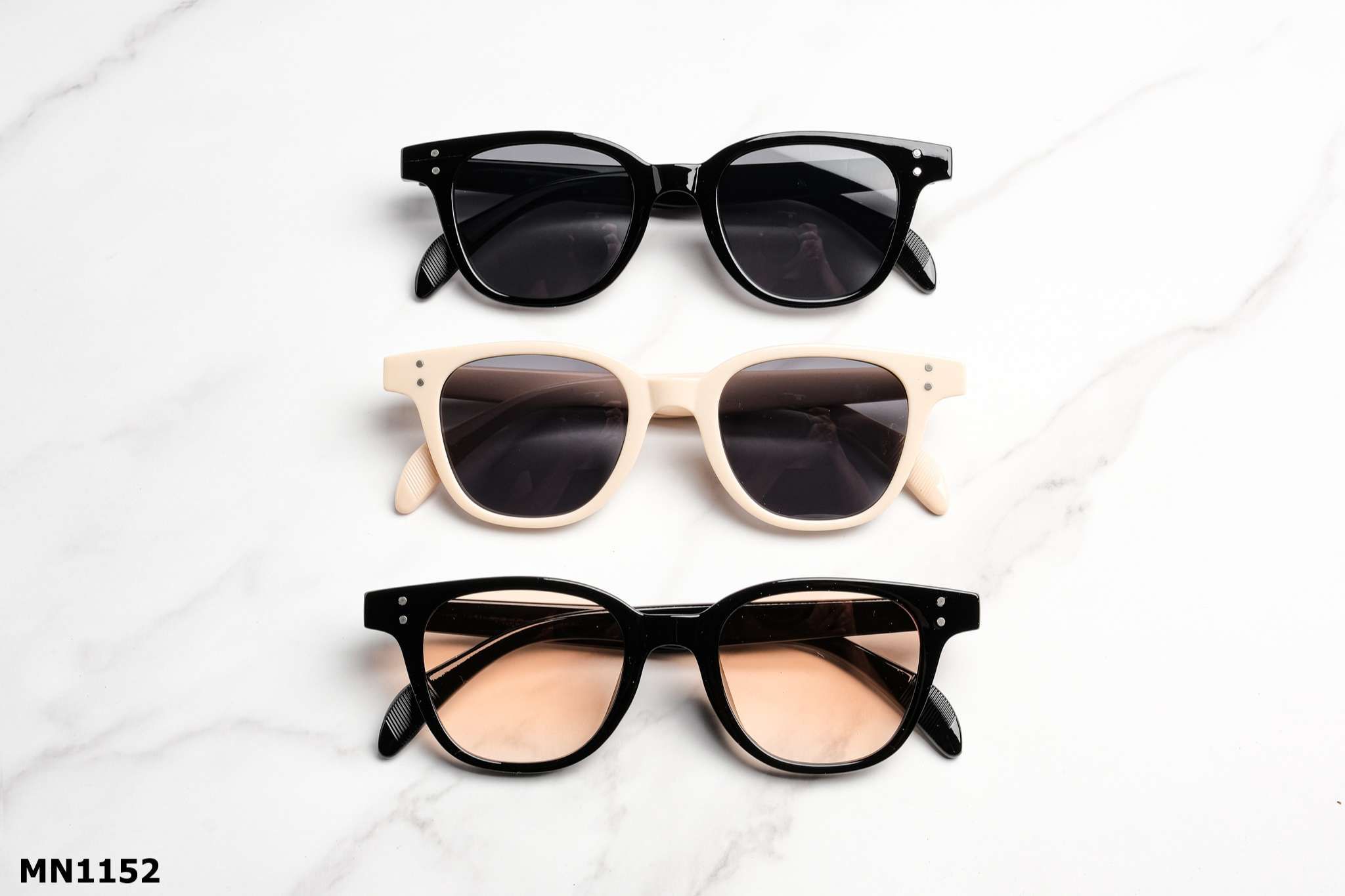  Kính Mát MN1152 