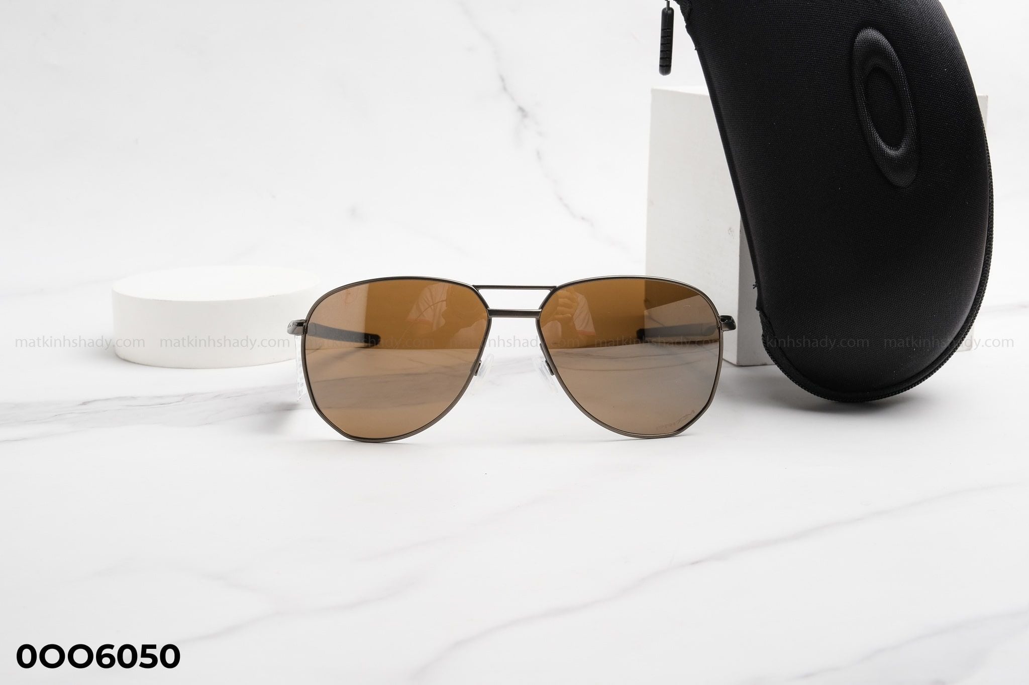  Oakley Eyewear - Sunglasses - 0OO6050 