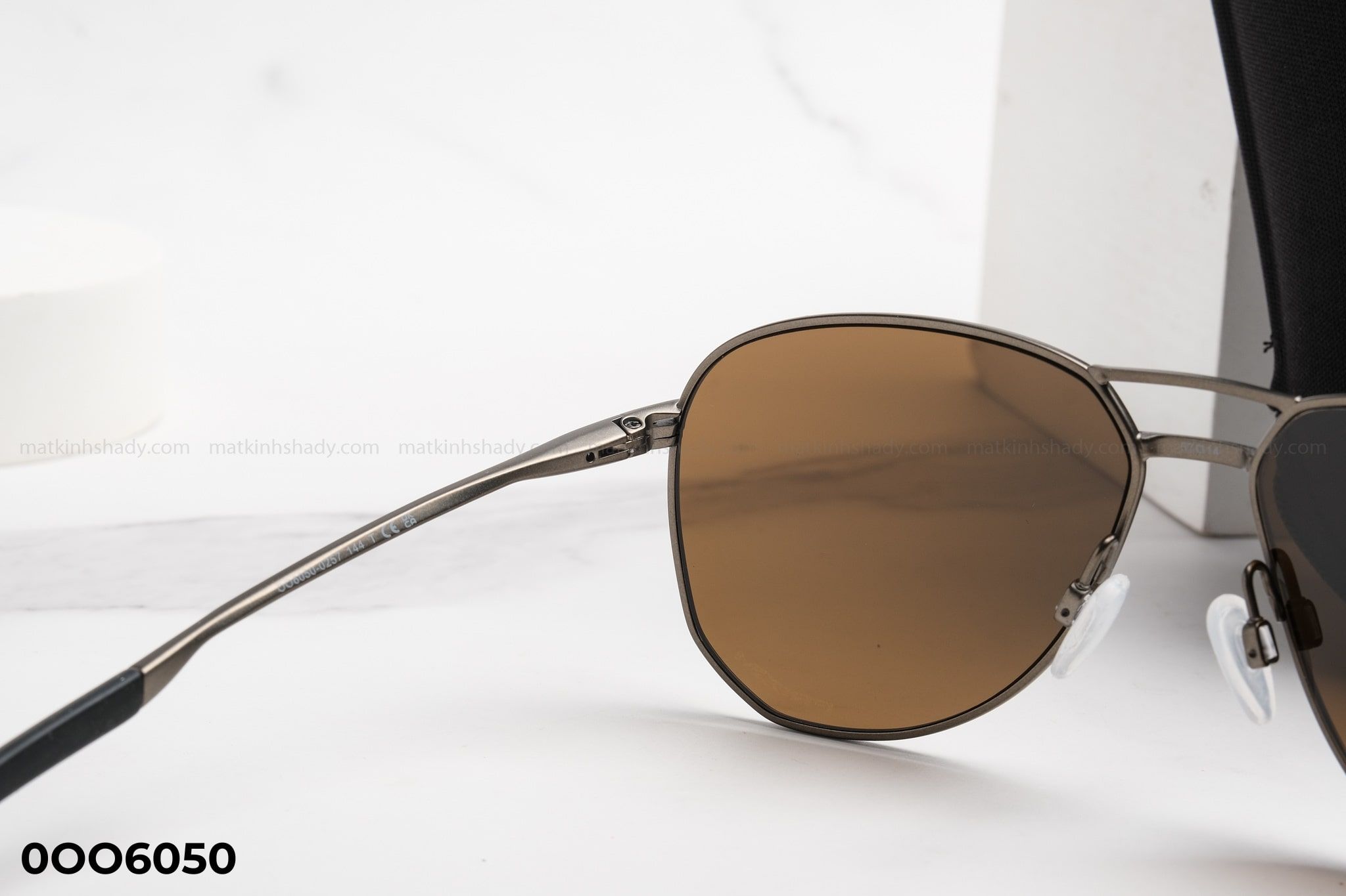  Oakley Eyewear - Sunglasses - 0OO6050 