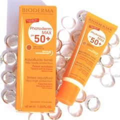 Kem Chống Nắng Khô Thoáng Giảm Bóng Nhờn ( Có Màu) Bioderma Photoderm Max Aquafluide Teinte Claire SPF50+ 40ml