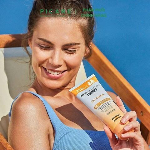 Kem chống nắng toàn thân dạng sữa dành cho mọi loại da Isdin Fotoprotector Gel Cream Wet Skin 250ml