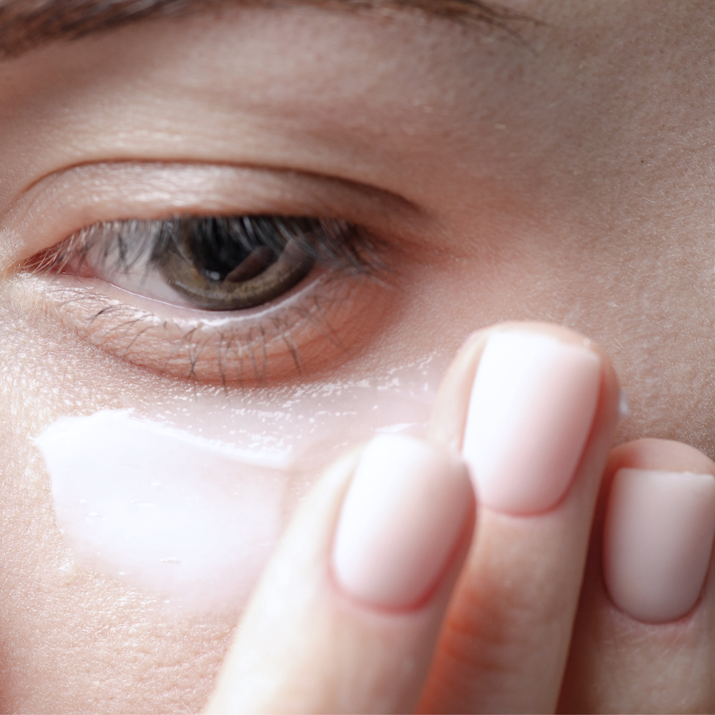 Kem Postbiotics giúp mờ thâm và trẻ hoá dành cho mắt - Sebamed Pro! Revitalizing Eye Cream 15ml