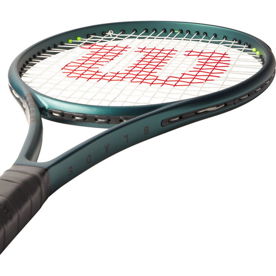 Vợt Tennis Wilson BLADE 100UL 265gram V9 (WR150211U)