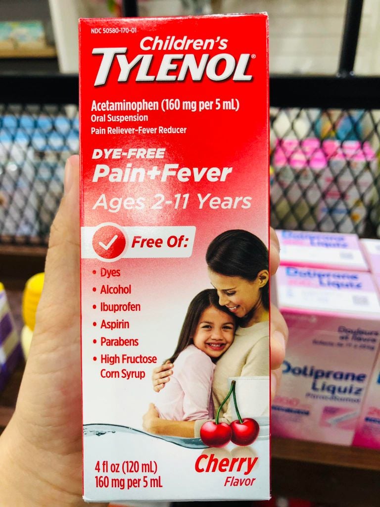 Siro hạ sốt Tylenol Mỹ hương cherry 120ml (2-11 tuổi)