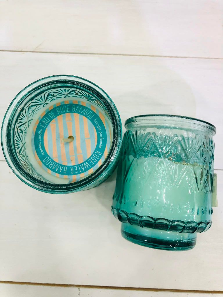 Nến thơm nhiệt đới hương hoa hồng - 85g