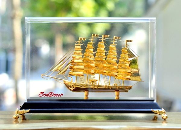 Thuyền buồm mạ Vàng 24K - S31