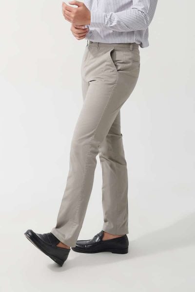 TOP 05 cách phối quần kaki với áo "hô biến" thành Quý ông lịch lãm và phong cách?