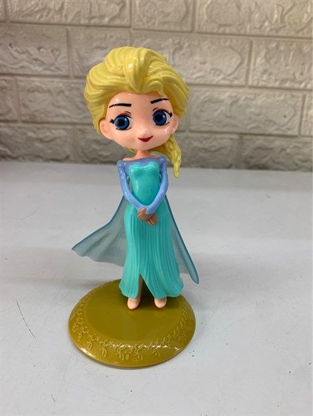 Búp bê elsa nhựa có đế