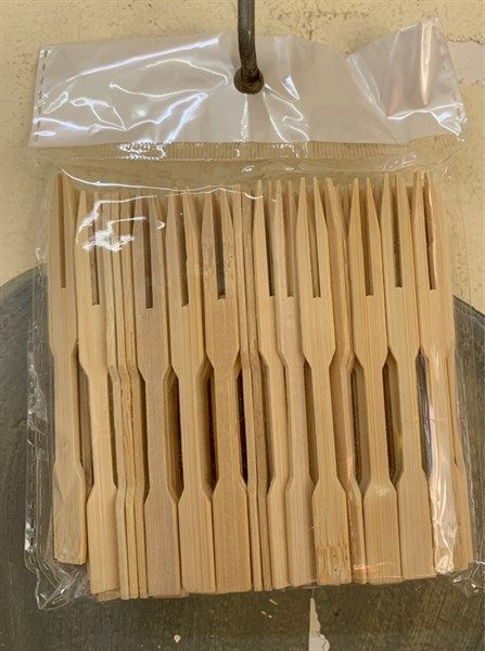Nĩa gỗ nhỏ 100c/túi