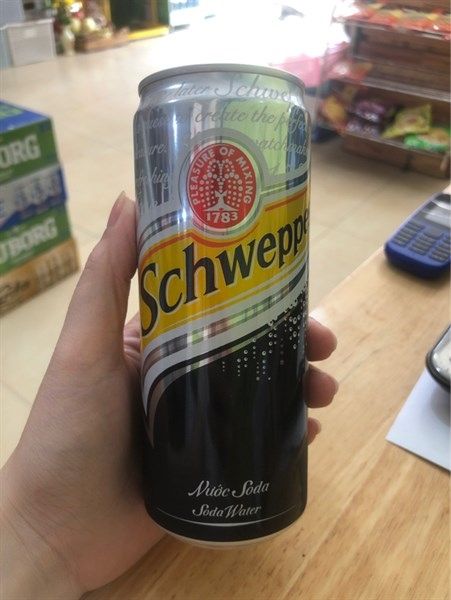 Nước soda Schweppes 320ml