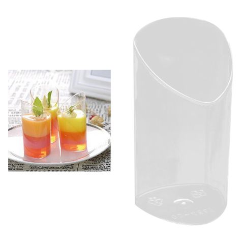 Ly nhựa cứng miệng xéo