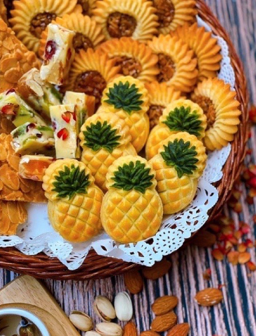 Khuôn bánh dứa lò xo 4 mặt