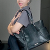 Totebag SALE Ba.ta phom cánh dơi khoác vai / m42 đ35 c28 / ĐEN