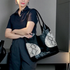 Totebag SALE Benson phom cánh dơi khoác vai / m40 đ32 c25 / ĐEN