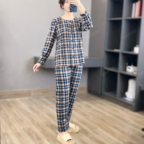 Bộ pizama dài tay cổ tròn VI.VI.EN V68 // NÂU KẺ ĐEN