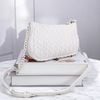 Túi xách A12 Urban chữ nhật đeo chéo kèm charm xích / 22x12 / TRẮNG