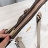 Túi xách H.C.o phom cánh dơi hoạ tiết chữ 1 ngăn KĐC / m40 đ29 c29 / TRẮNG KEM ( A37 )