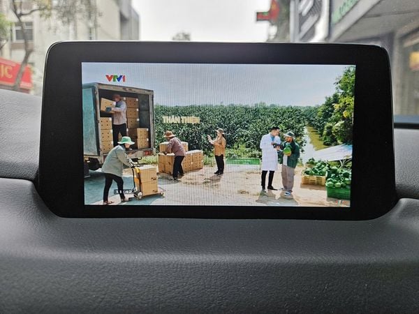 Android Box cho ô tô Zestech DX300 thế hệ thứ 2