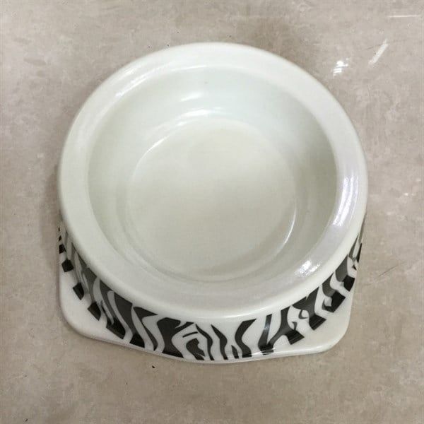 Chén nhựa tròn đế vuông 150ml