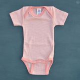  ENGEL Bodysuit ngắn tay đắp vai 70% Merino wool 30% silk Salmon/Natural 