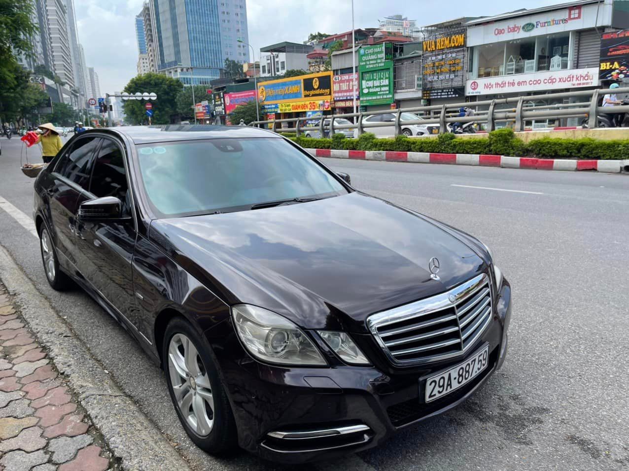 Đánh giá xe MercedesBenz E250 2023 chi tiết nhất kèm bảng giá