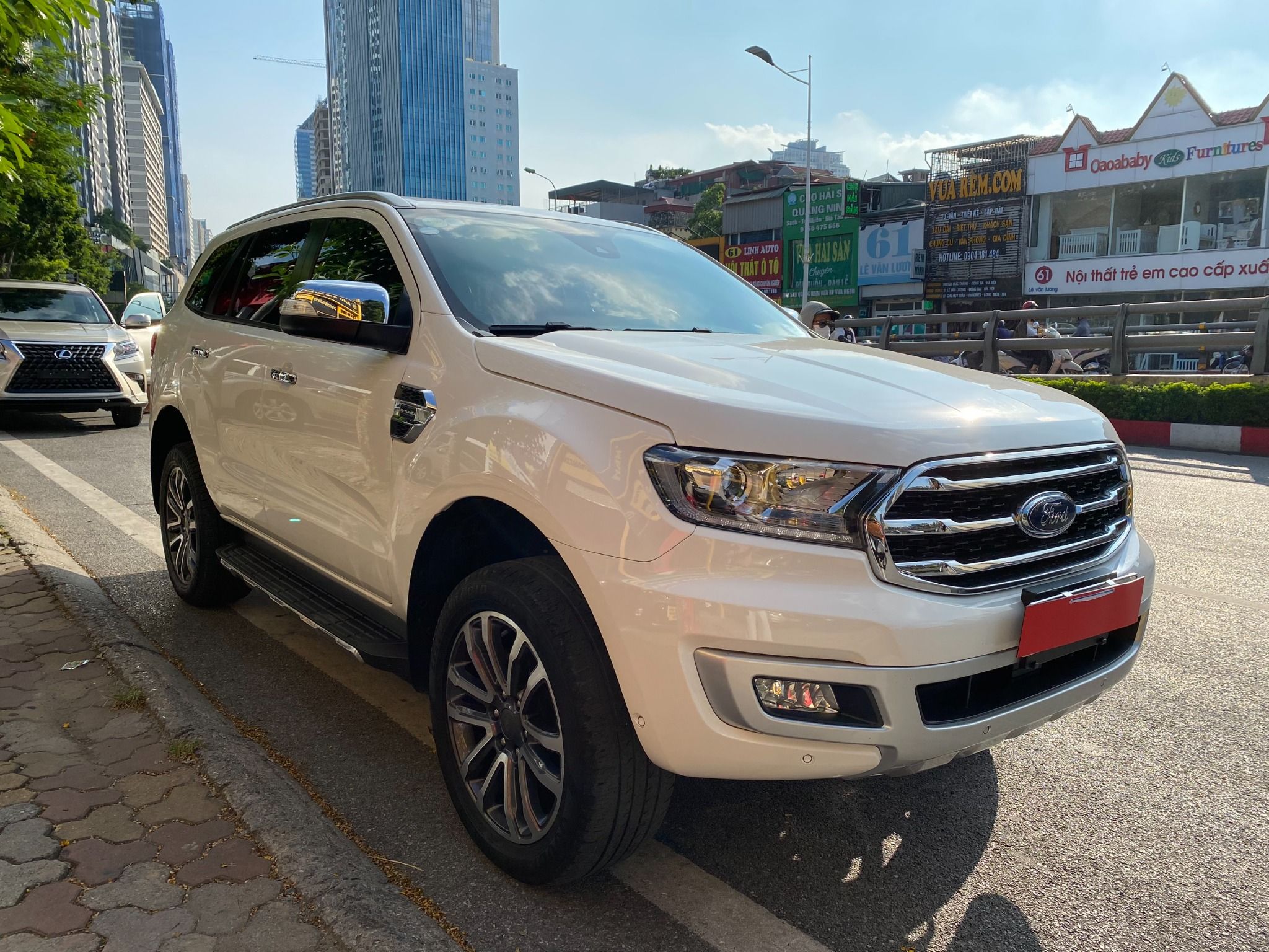 Ford Everest Titanium 2019 nổi bật hơn cùng mâm Fuel Diesel D636