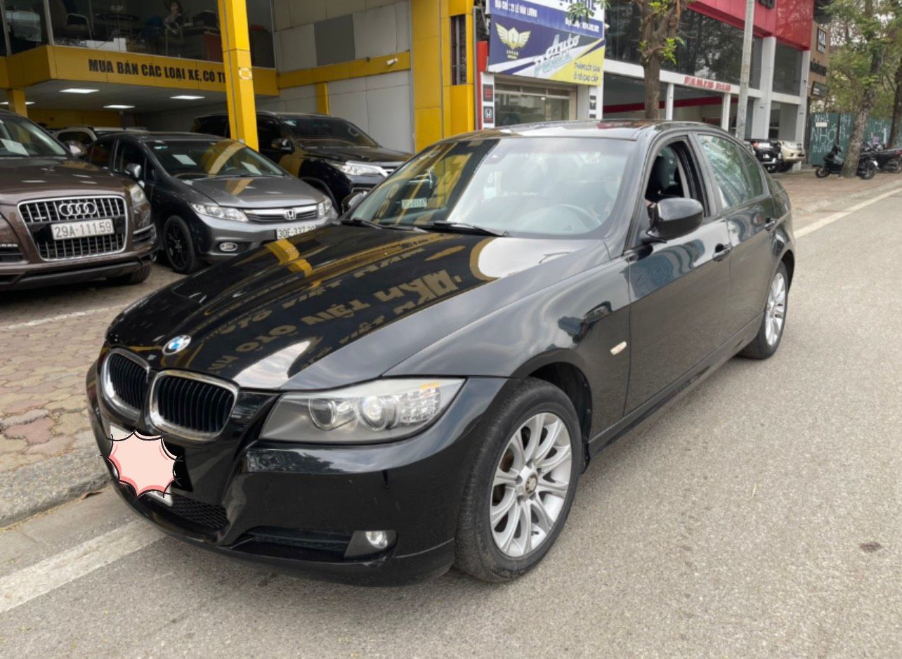 FileBMW 320i E90 Facelift front 20100410jpg  Wikimedia Commons