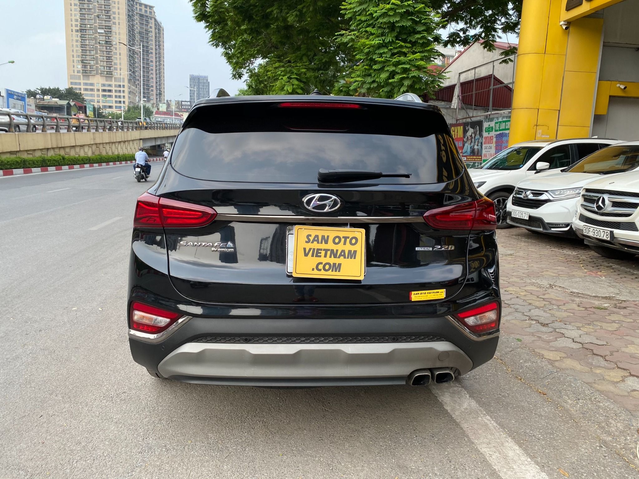 Chi tiết xe Hyundai SantaFe 2019 bản cao cấp Premium tại Việt Nam