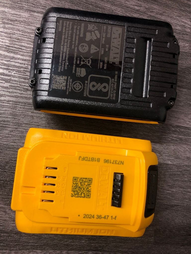 Bộ máy vặn vít cầm tay 18V Dewalt DCF7871D2- B1
