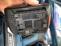 Máy khoan động lực dùng pin 18V Bosch GSB 185-LI (06019K31K2)
