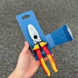 Kềm cắt cáp cách điện VDE 200 mm Bosch 1600A02NF4