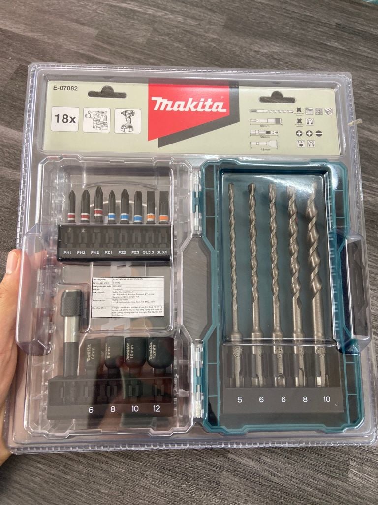 BỘ MŨI KHOAN VÀ MŨI VÍT(18 CÁI) Makita E-07082
