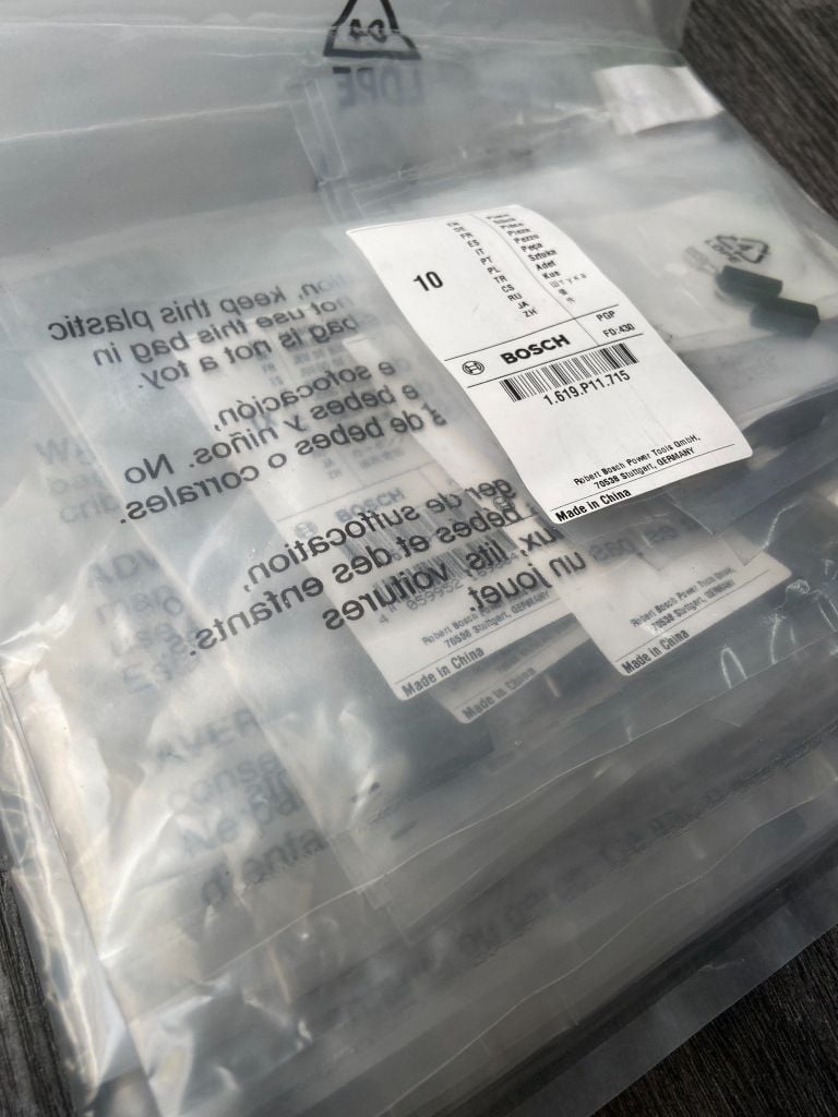 Chổi than máy mài góc E64 Bosch 1619P11715