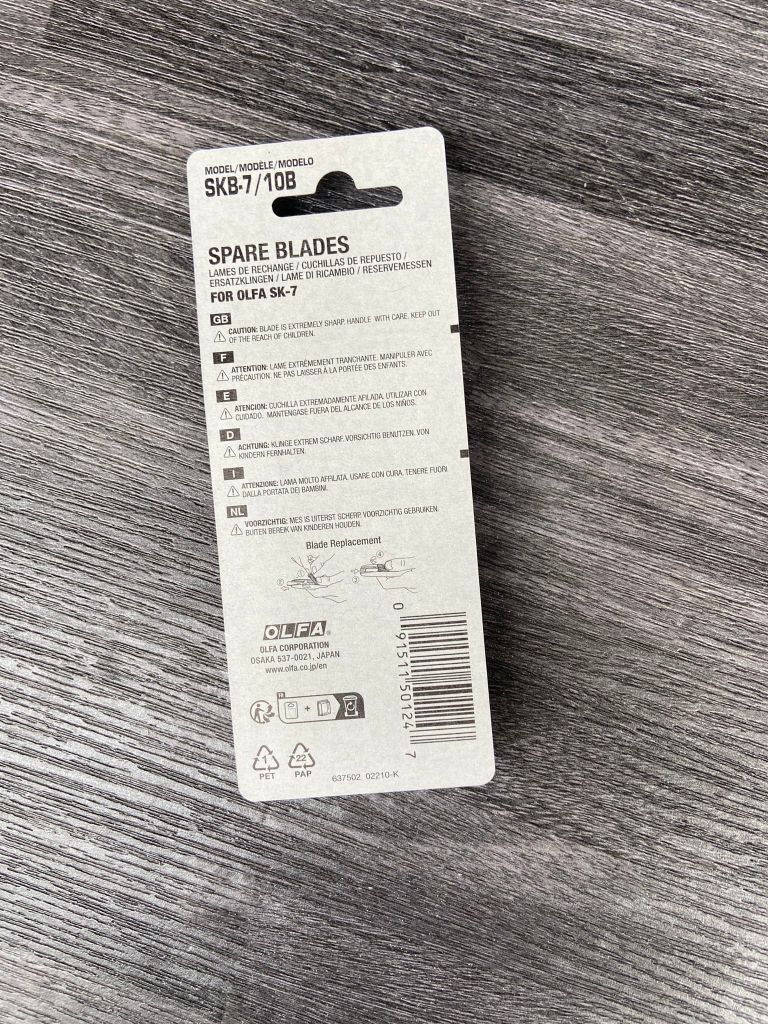 Hộp lưỡi dao Olfa SKB-7/10B