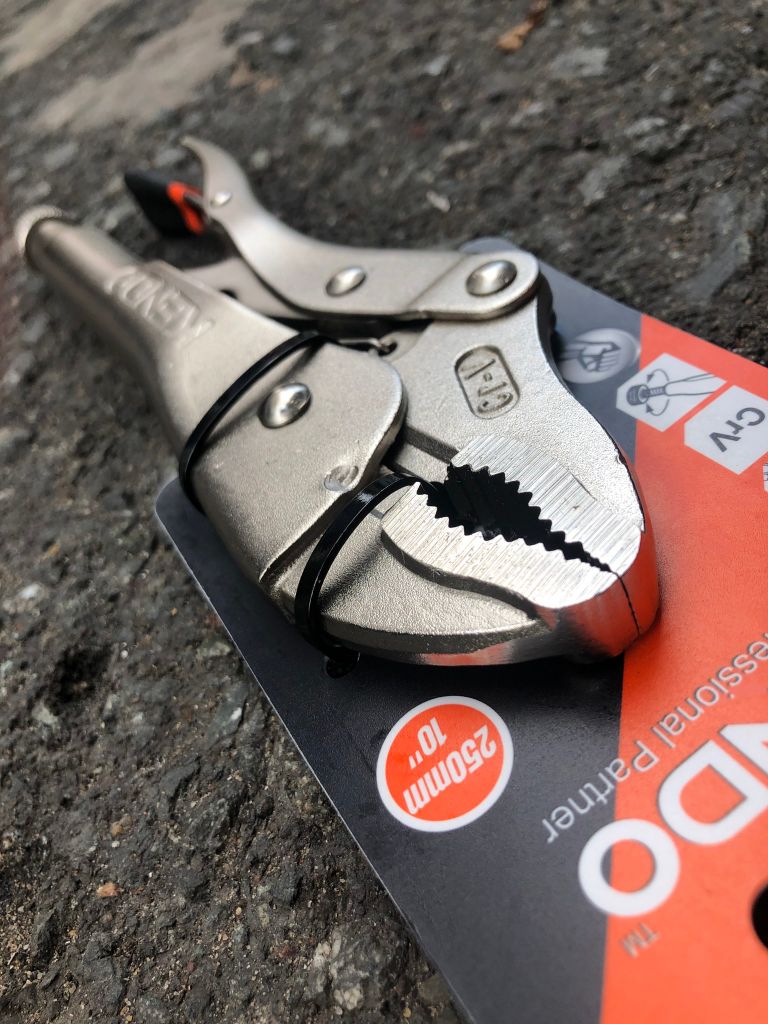 Kìm bấm hàm cong bằng thép Cr-V 10 inch 250mm Kendo - 11606