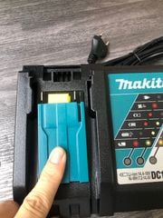 Sạc nhanh 14.4-18V Makita DC18RC (nguồn 220V) 195584-2