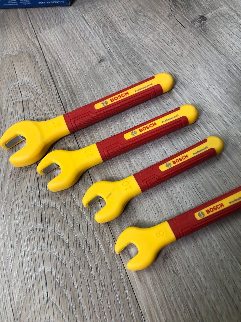 Bộ cờ lê cách điện VDE 4 món Bosch 1600A02NE8