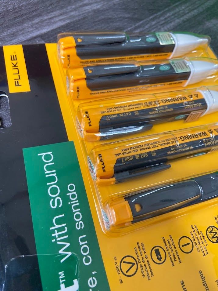 Bút thử điện không tiếp xúc Fluke 1AC-A1-II (90 V ac đến 1000 V ac)