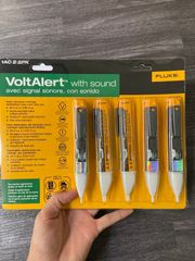 Bút thử điện không tiếp xúc Fluke 1AC-A1-II (90 V ac đến 1000 V ac)