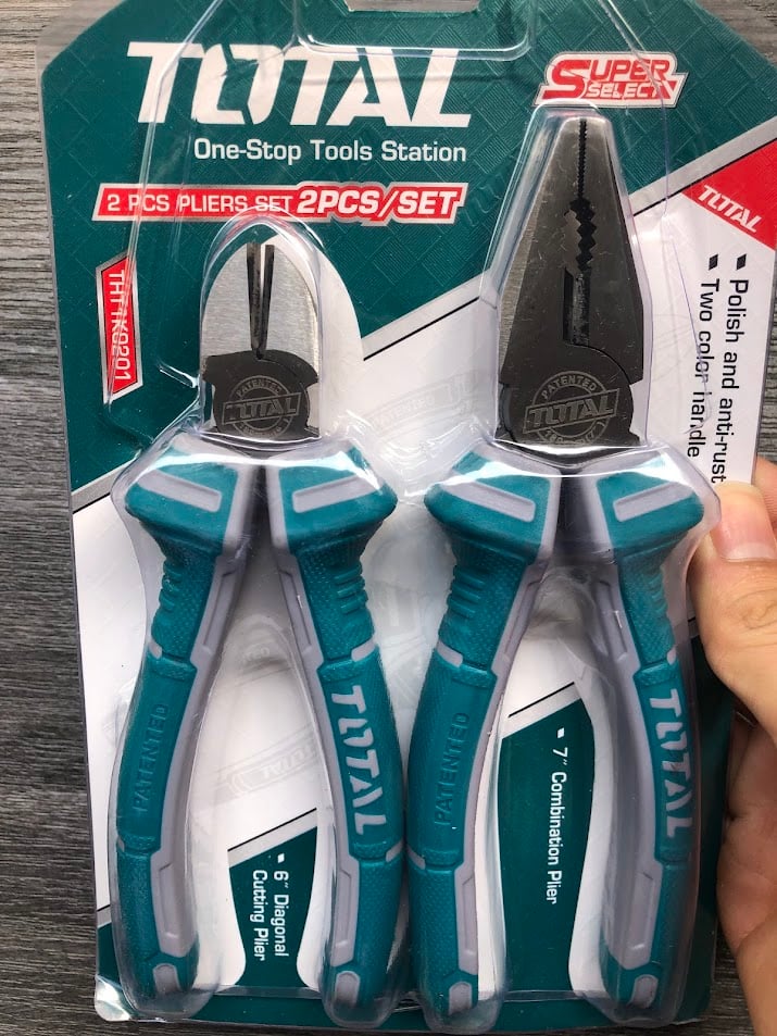 Bộ 2 kềm răng 7 inch và kềm cắt 6 inch Total THT1K0201