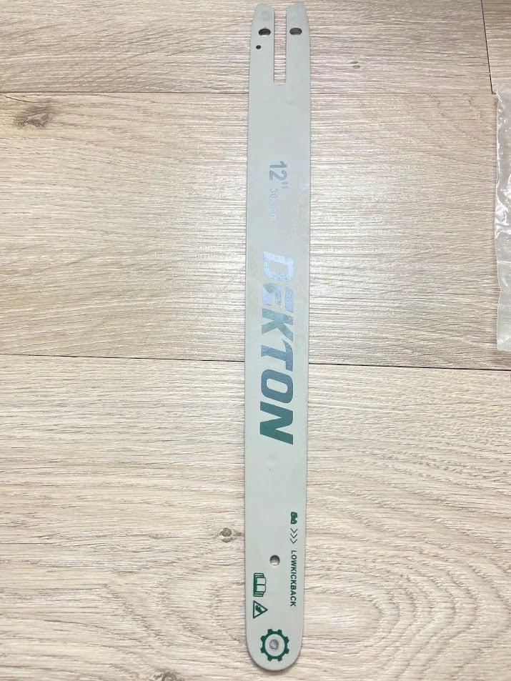 Máy cưa xích 12