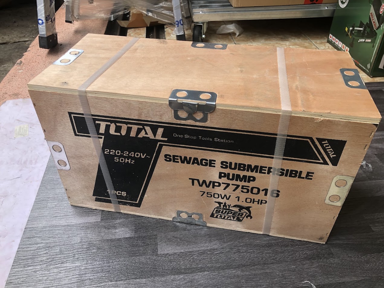 1HP Máy bơm chìm nước thải Total TWP775016