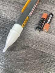 Dụng cụ kiểm tra điện áp Fluke 2AC