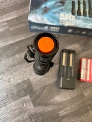 Đèn Pin Siêu Sáng Ultrafire XML T6 E3