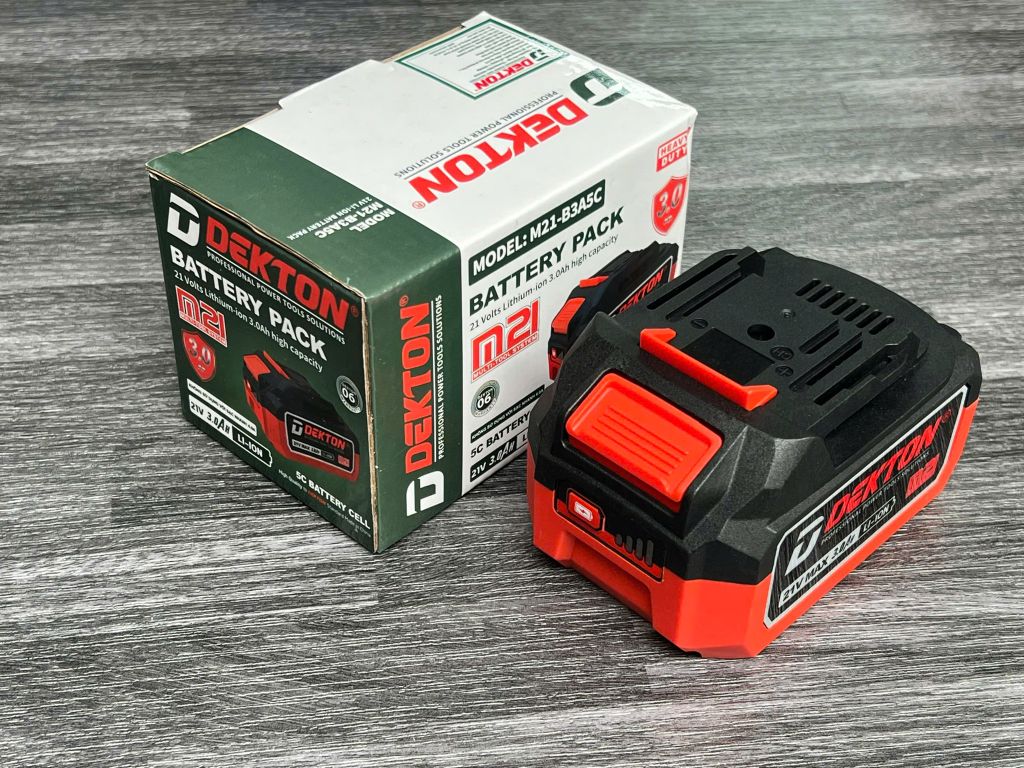 Pin 21V Max 3.0Ah Dekton M21-B3A5C