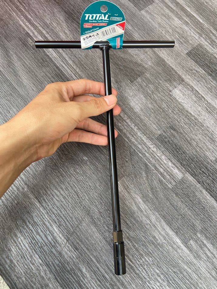 Chìa vặn chữ T 10mm Total THTSWB1001