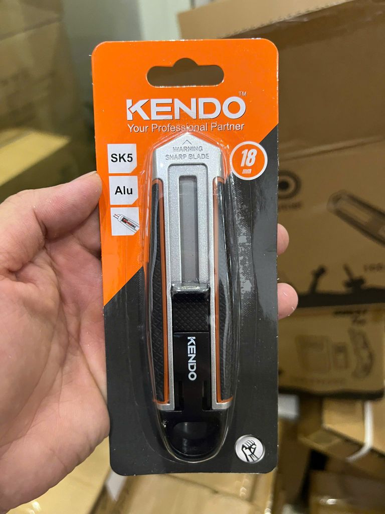 Dao rọc giấy 18mm lưỡi tự rút an toàn Kendo - 30923