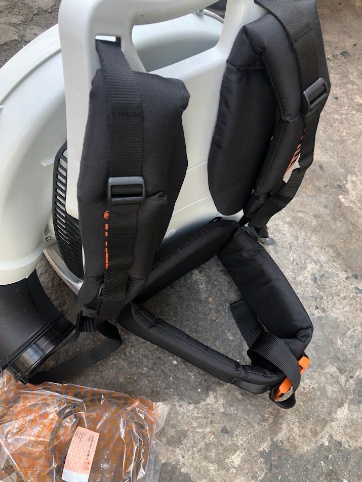 Máy thổi lá STIHL BR700
