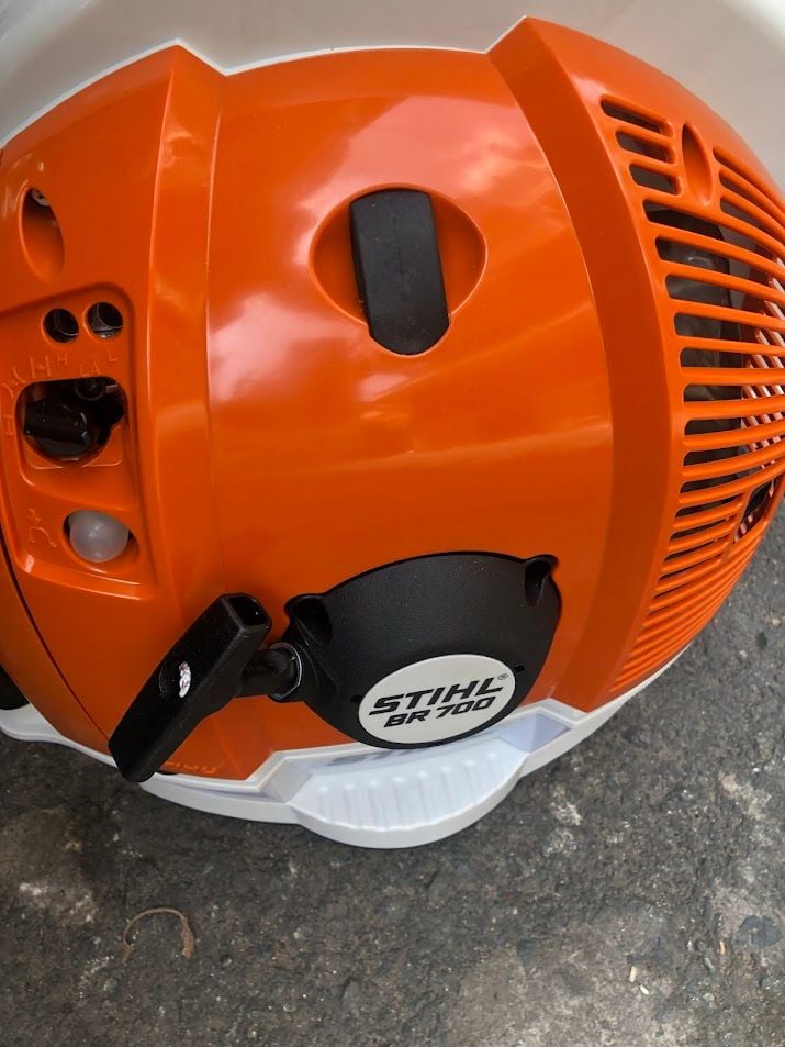 Máy thổi lá STIHL BR700